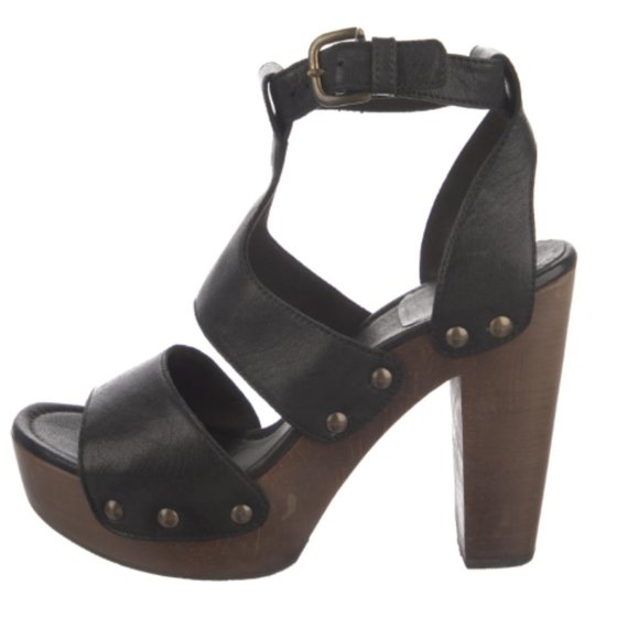 STUART WEITZMAN Leather Studded Accents T-Strap Sandals Size 11 - Picture 1 of 5
